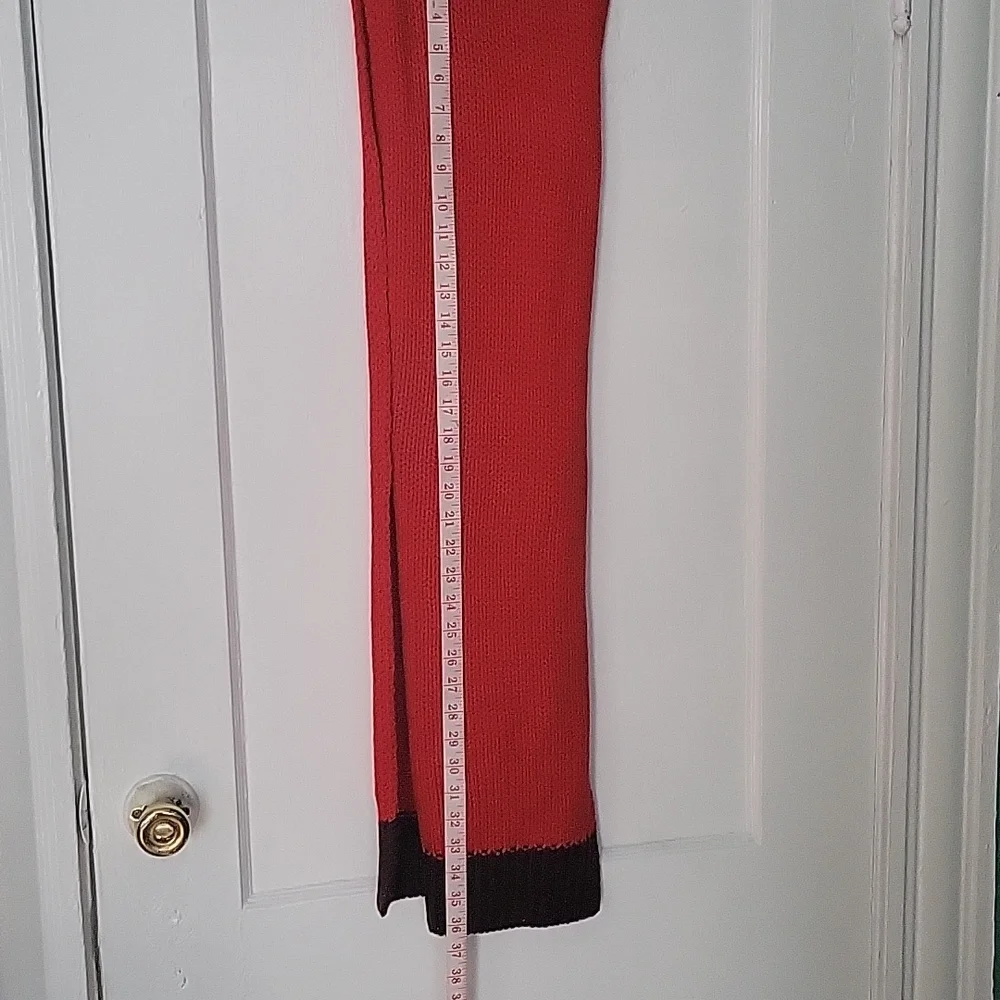 Old Navy Scarf Adult Unisex Red Black